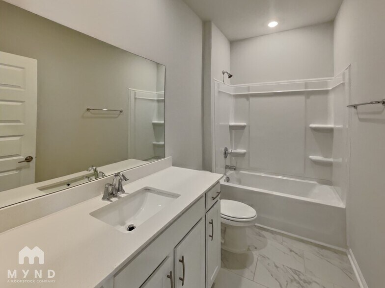 Building Photo - 15697 Ruthie Lynn Dr