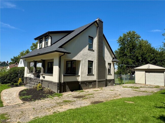 Building Photo - 1451 Craneing Rd