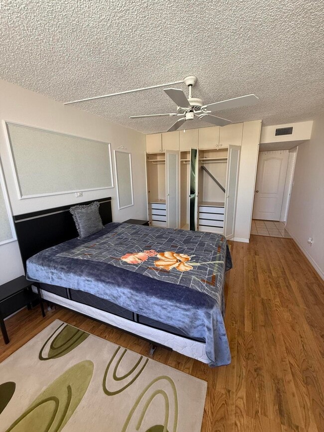 Building Photo - 3540 S Ocean Blvd