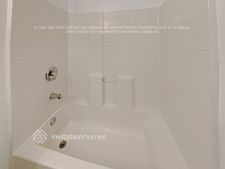 Building Photo - 2000 Montecito Ave