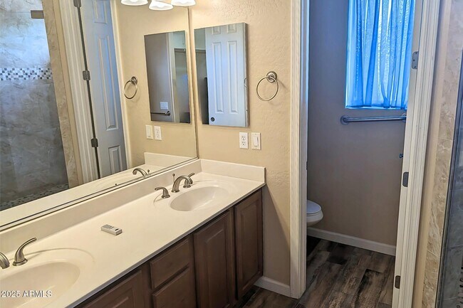 Building Photo - 6752 E Desperado Dr