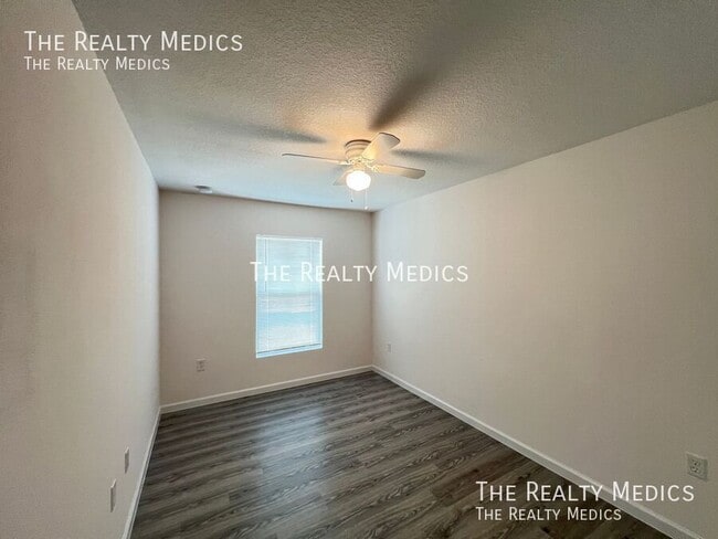 Building Photo - 15688 SW 37th Ave