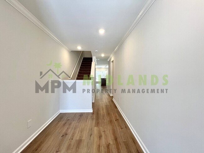 Building Photo - 333 Canary Grass Ct