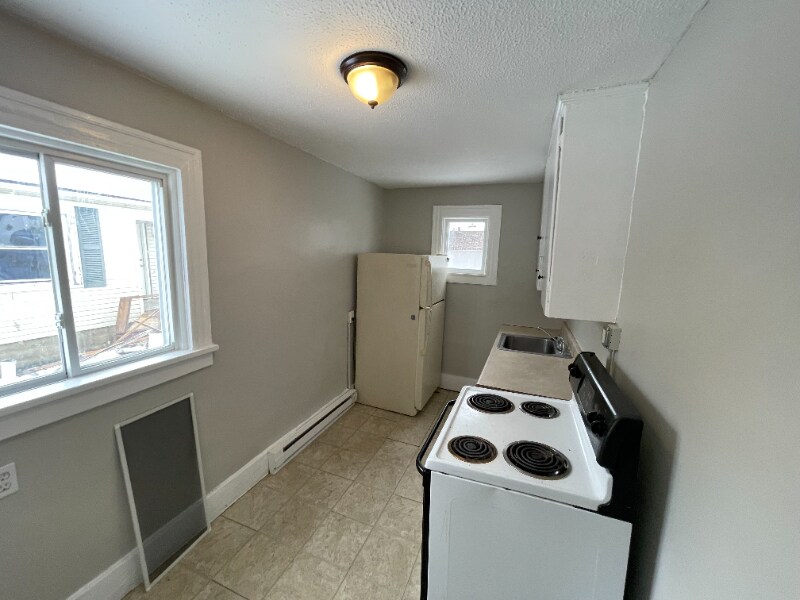 Building Photo - 1322 Brownell Ave