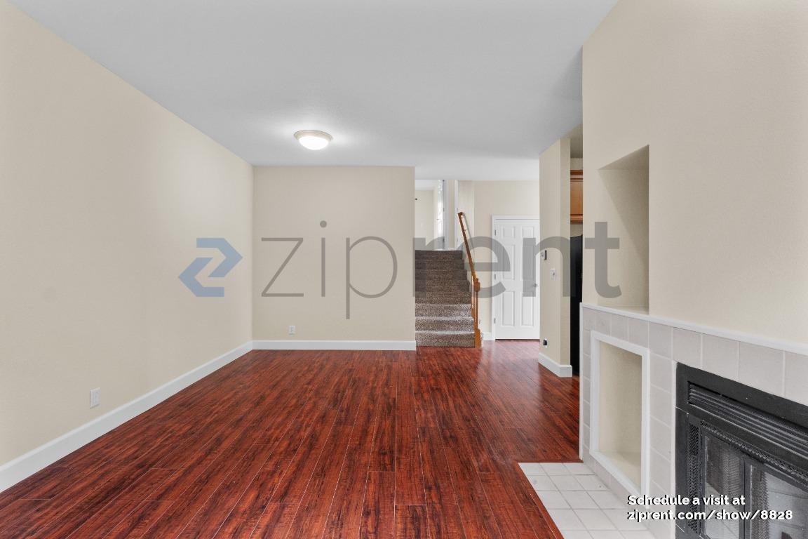 Building Photo - 454 Bolinger Common