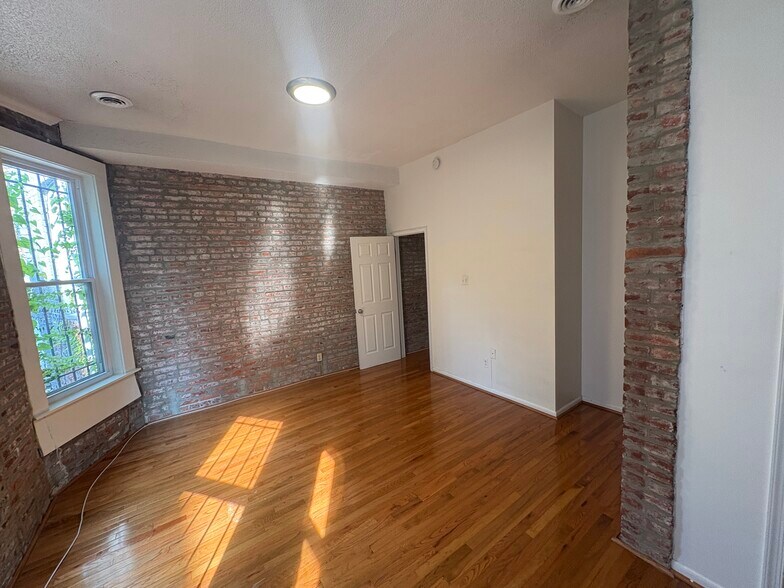Bedroom 2 - 1308 Fairmont St NW
