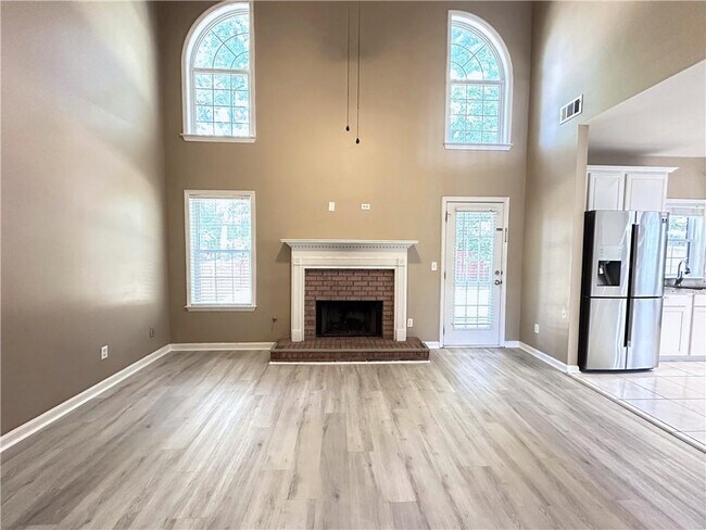 Building Photo - 4890 Weathervane Dr