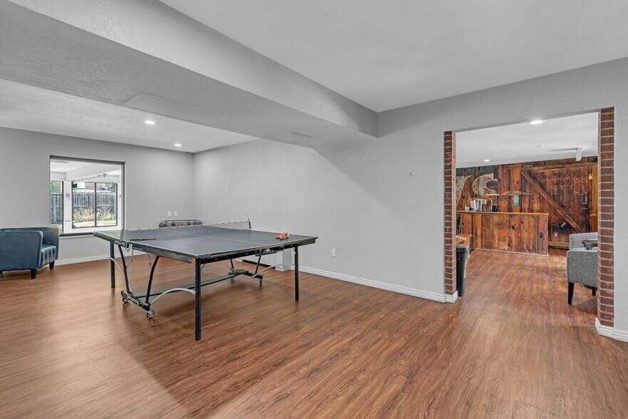 Building Photo - 2227 Canyon Blvd