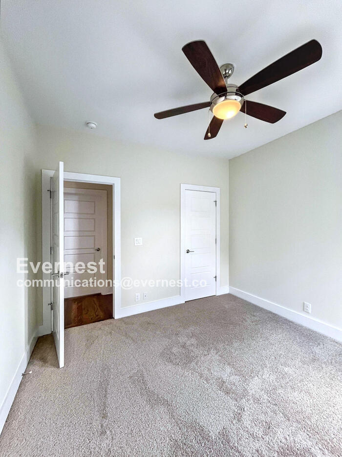 Building Photo - 1804 Cahal Ave