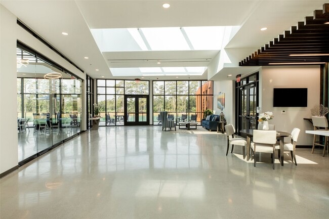 Building Photo - 126 Keechie Creek Ct