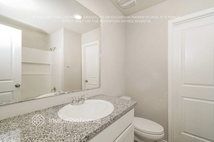 Building Photo - 170 Pasadena Pl