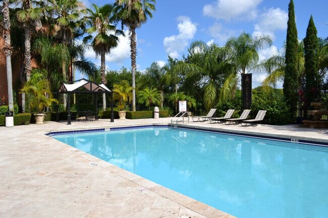 Building Photo - Spectacular 1BR/1BA Condo in the heart of ...