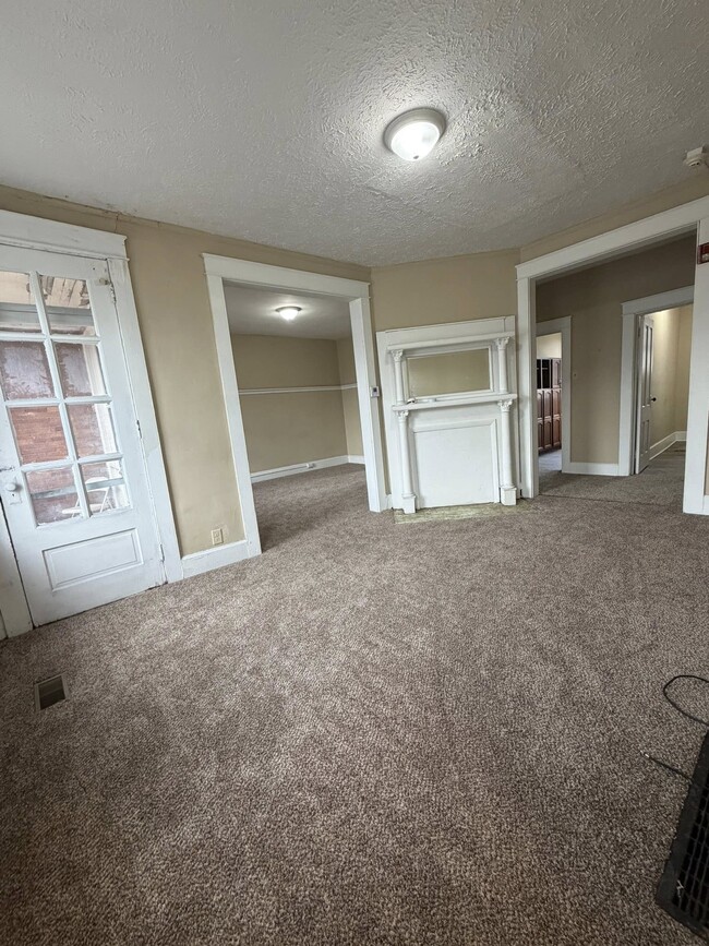 Building Photo - 715 Elberon Ave