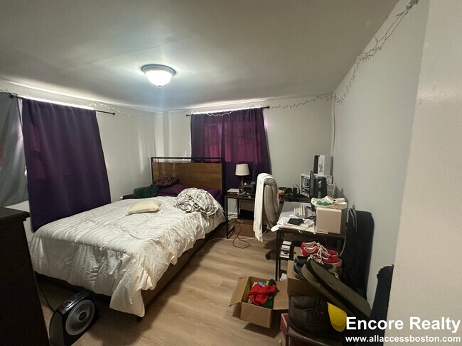 Building Photo - 69 Chiswick Rd