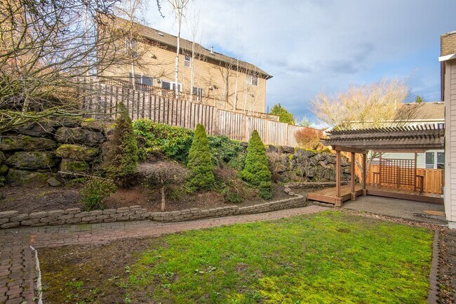 Building Photo - Discover Your Dream Home in Sterling Park!