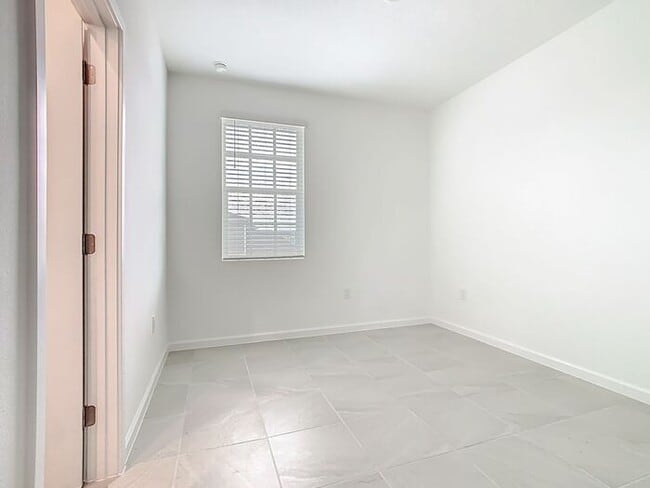 Building Photo - Brand New Luxury Town House in Island Village a Celebration, FL maintenance free community.