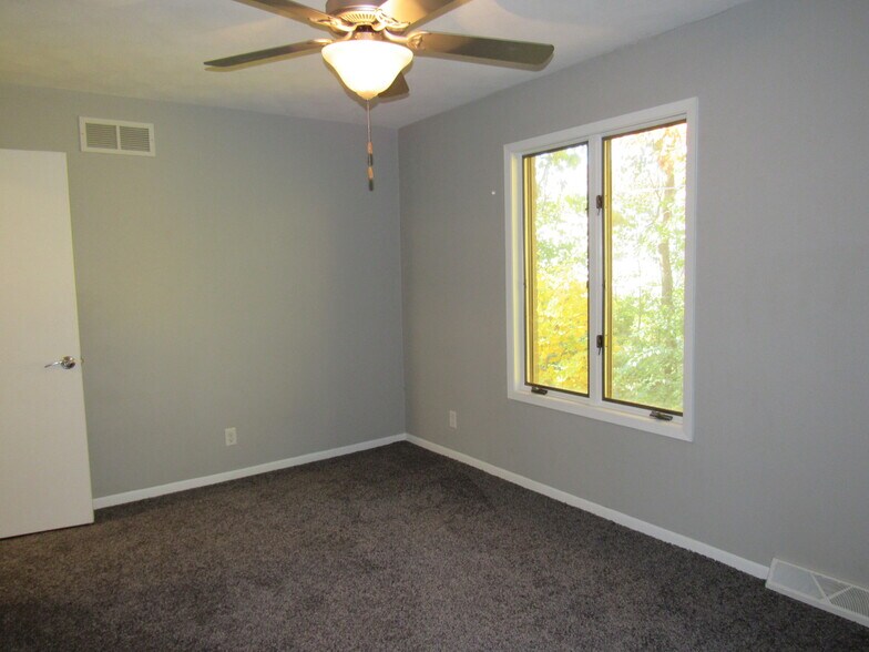 Building Photo - 5213 12th Ave