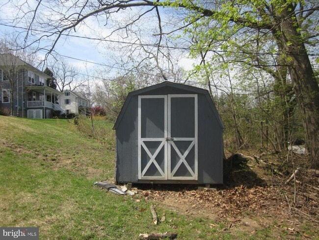 Building Photo - 8905 Frederick Rd