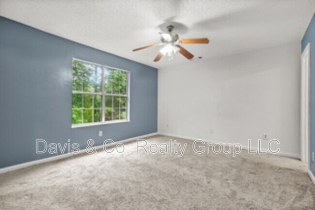 Building Photo - 4753 Klondike Cove