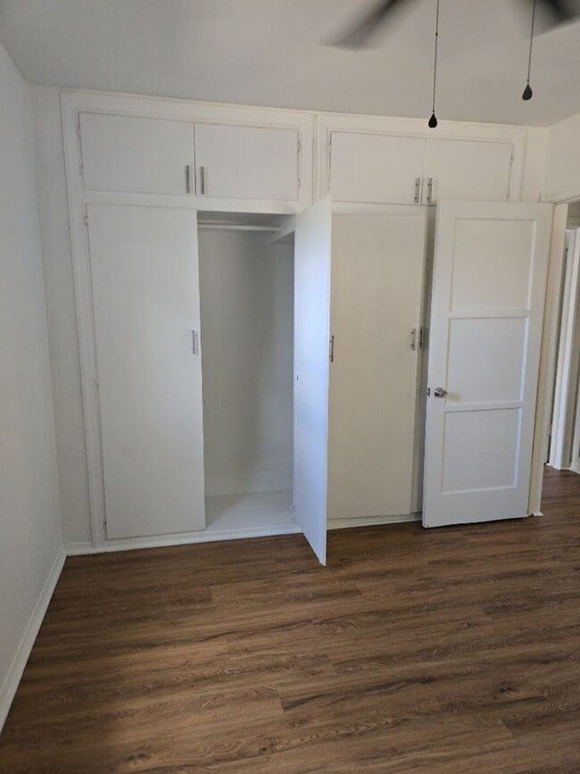 Building Photo - 813 Palisades Dr NW
