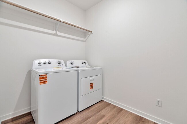 Building Photo - Brand-New 4 Bedroom in Siloam Springs! 3-C...