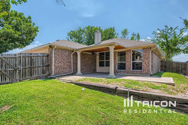 Building Photo - 7602 Tidewater Dr