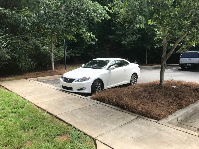 Dedicated unit parking in the rear. - 1305 Cedar Shoals Drive #500