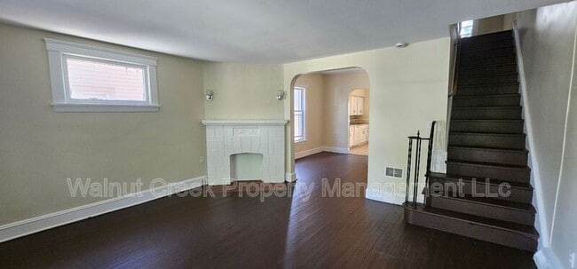Building Photo - 1280-1280 Marlowe Ave