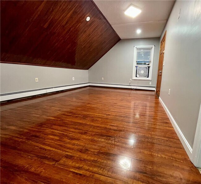 Building Photo - 36 Highland Ave