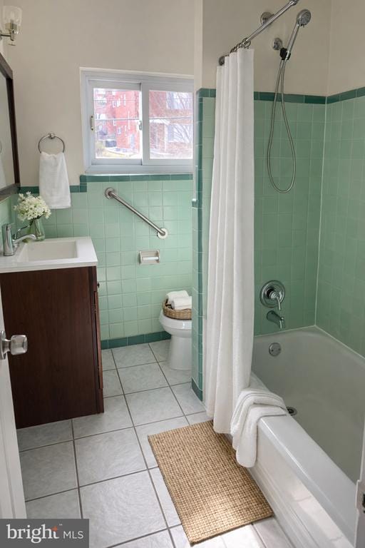 Building Photo - 126 Webster St NE