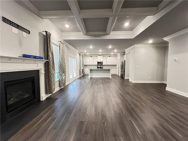 Building Photo - 4675 Silver Oak Dr SW