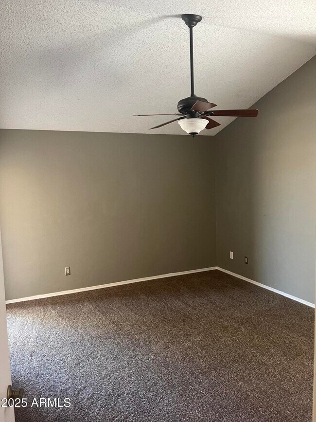 Building Photo - 13251 N 78th Dr