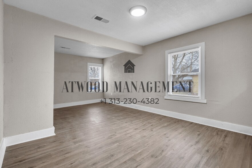 Building Photo - This beautifully updated 3-bedroom, 1-bath single-family home is ready for move-in!