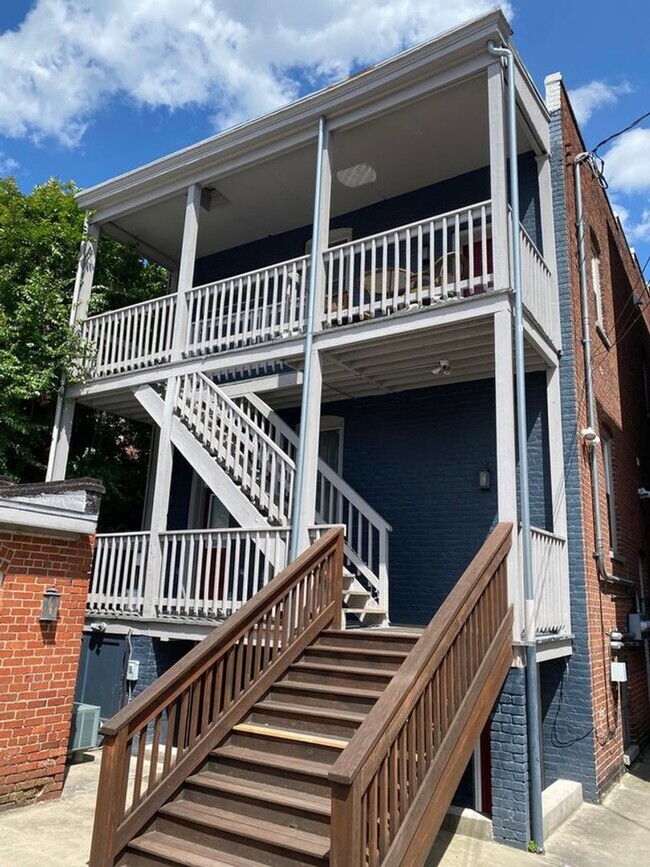 Building Photo - 22 N Arthur Ashe Blvd