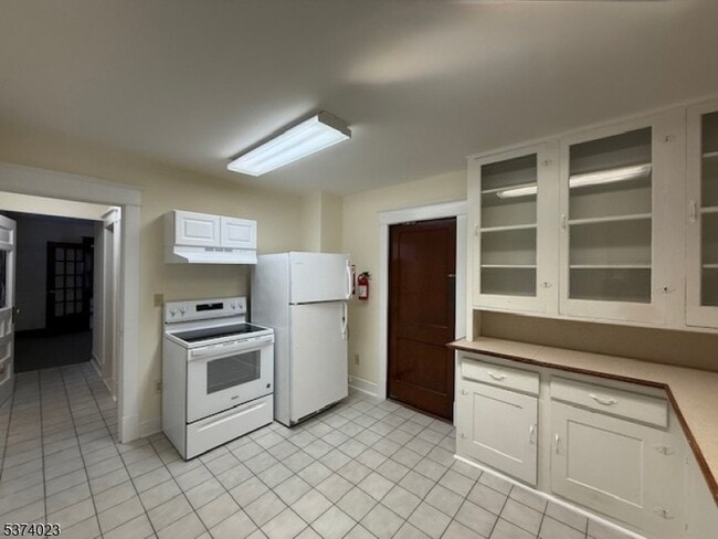 Building Photo - 165 NJ-23