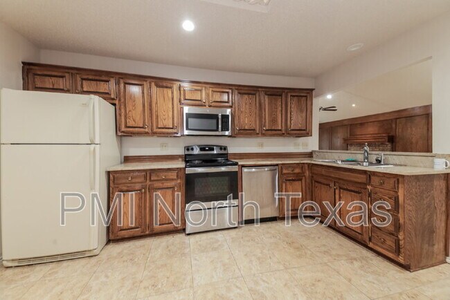 Building Photo - 1410 Nest Pl