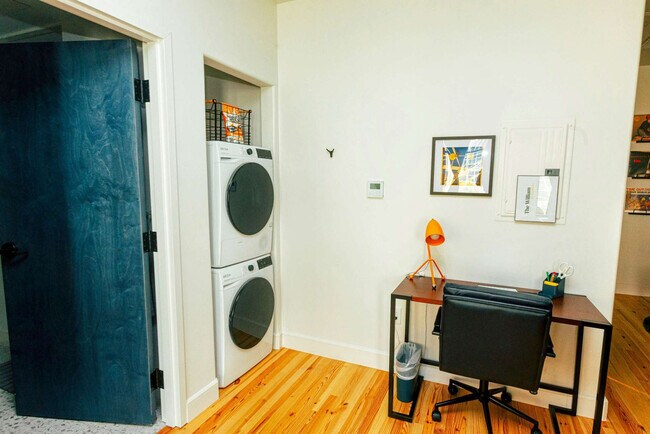 Building Photo - 1911 3rd Ave N