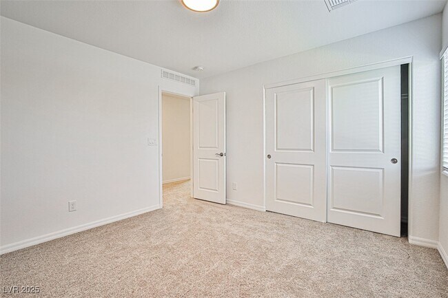 Building Photo - 7412 Legacy Pt St