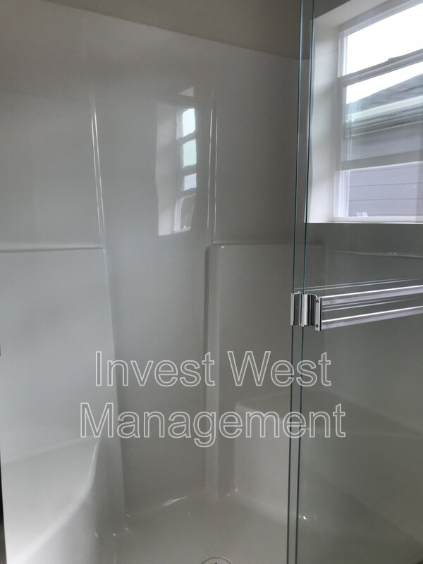 Building Photo - 13114 NE 56th Cir