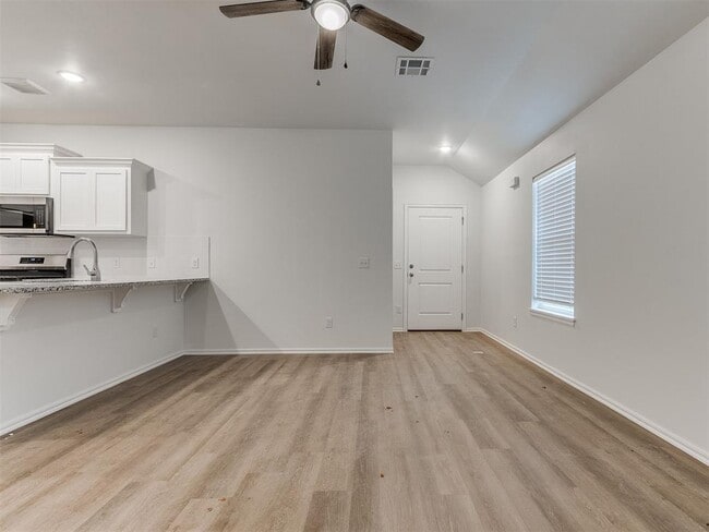 Building Photo - 11604 Mackenzie Wy