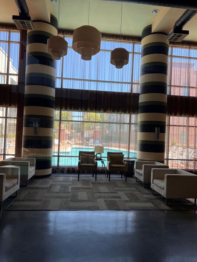 Building Photo - $2,350 1 bedroom 1 bathroom San Jose Brickyard Condo Near 280, Downtown SJ and SJSU