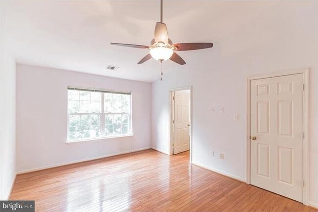 Building Photo - 5520 Jowett Ct