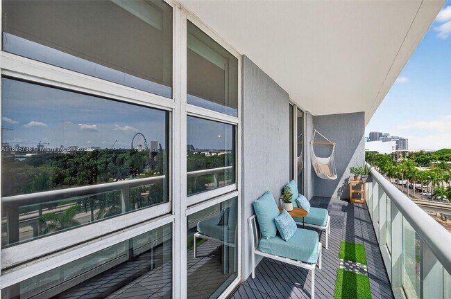 Building Photo - 50 Biscayne Blvd