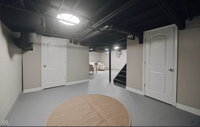 Building Photo - 5636 Crittenden Ave