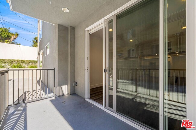 Building Photo - 1215 S Bedford St