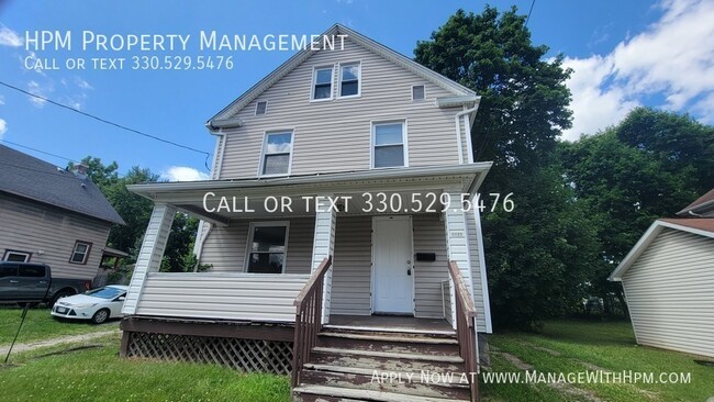Building Photo - 1133 5th Ave
