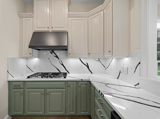 Building Photo - 27556 Paddock Trail Pl