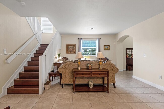 Building Photo - 363 NE 25th Terrace