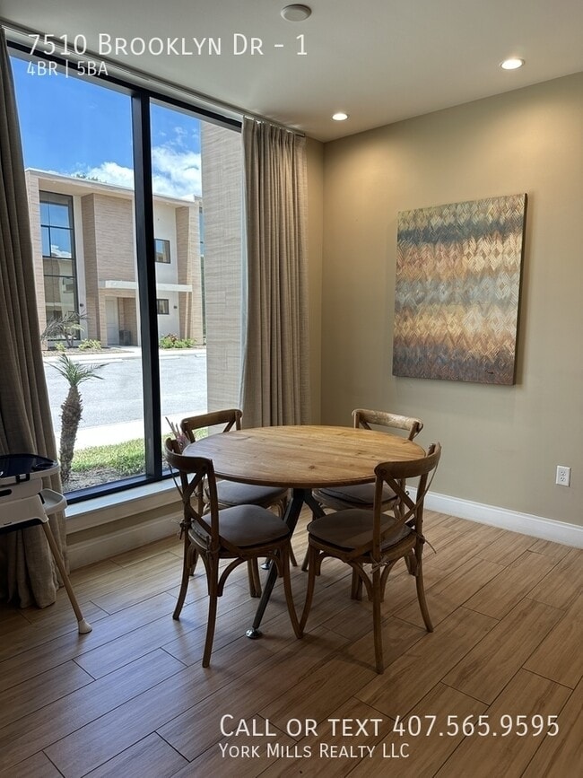 Building Photo - 7510 Brooklyn Dr