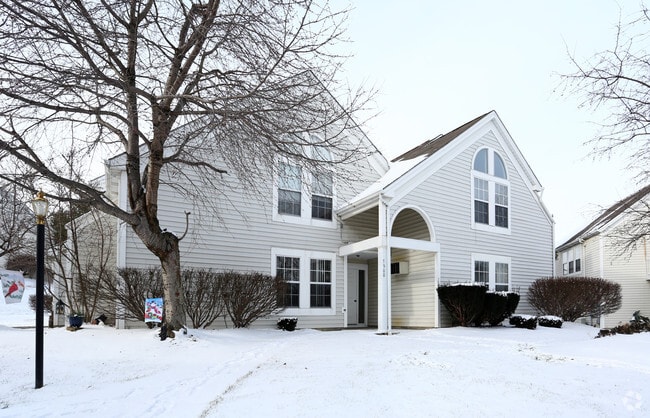 Primary Photo - 7496-7500 Huntington Dr